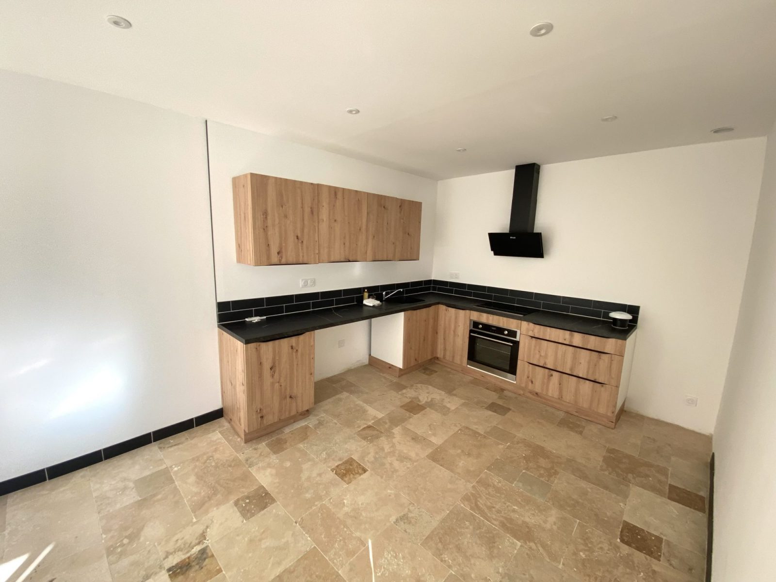 1707666494_VA1902_5_original